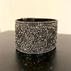 Cuff bracelet with turn lock closure